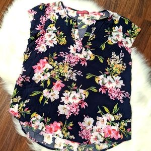Floral V Cut Shirt / Rose & Thyme / Size M